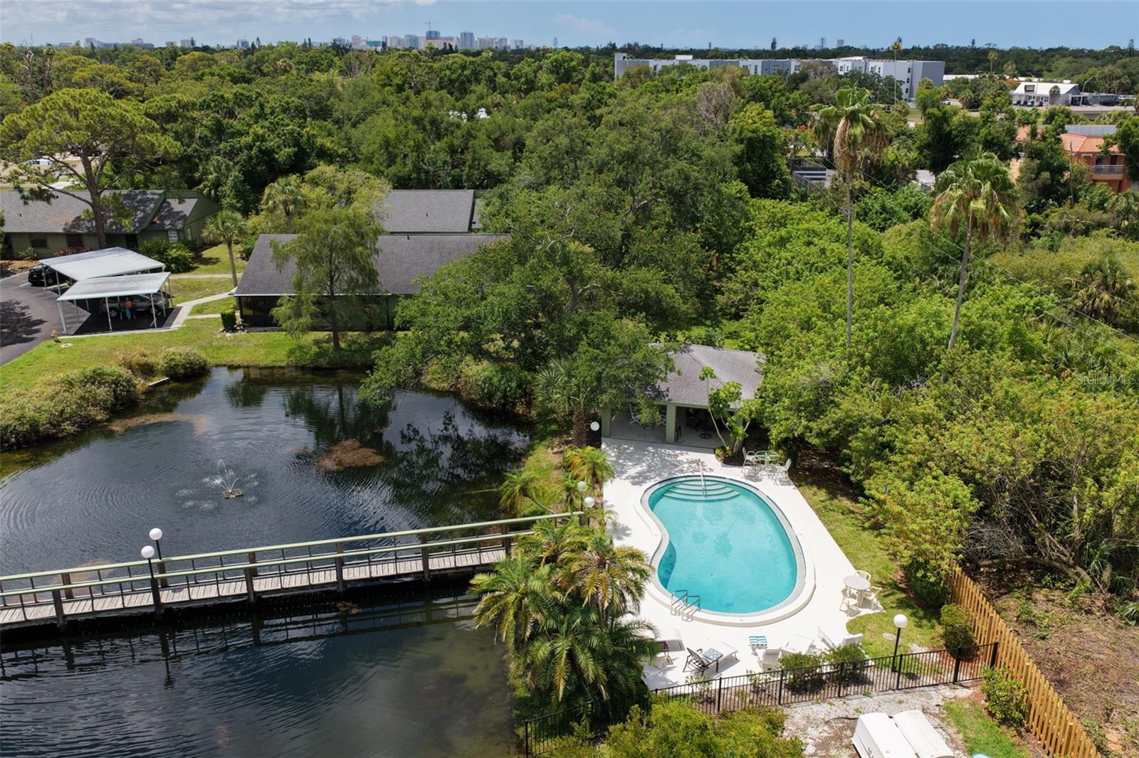 5015 BARRINGTON CIR #201, SARASOTA, FL, 34234