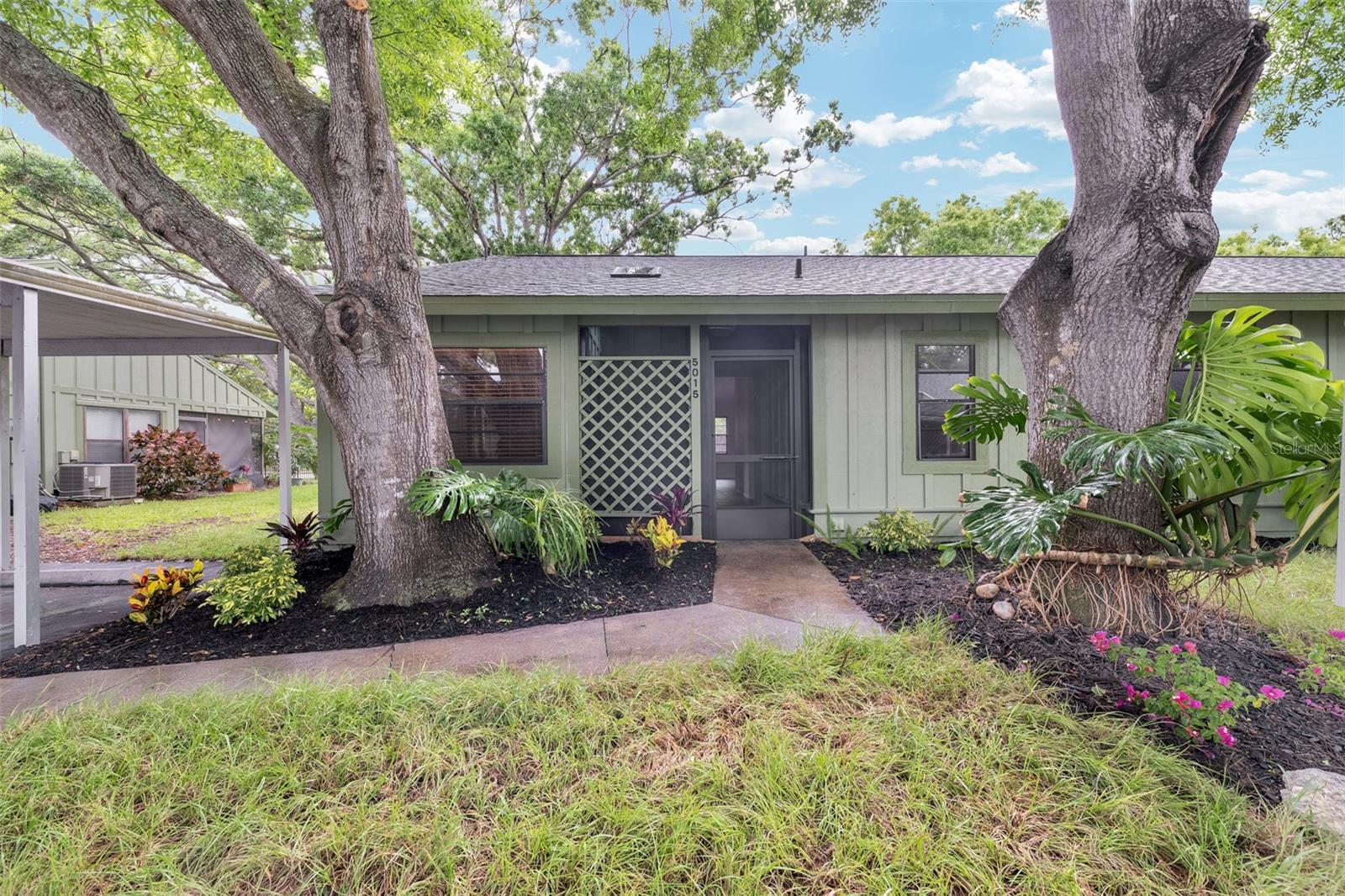5015 BARRINGTON CIR #201, SARASOTA, FL, 34234