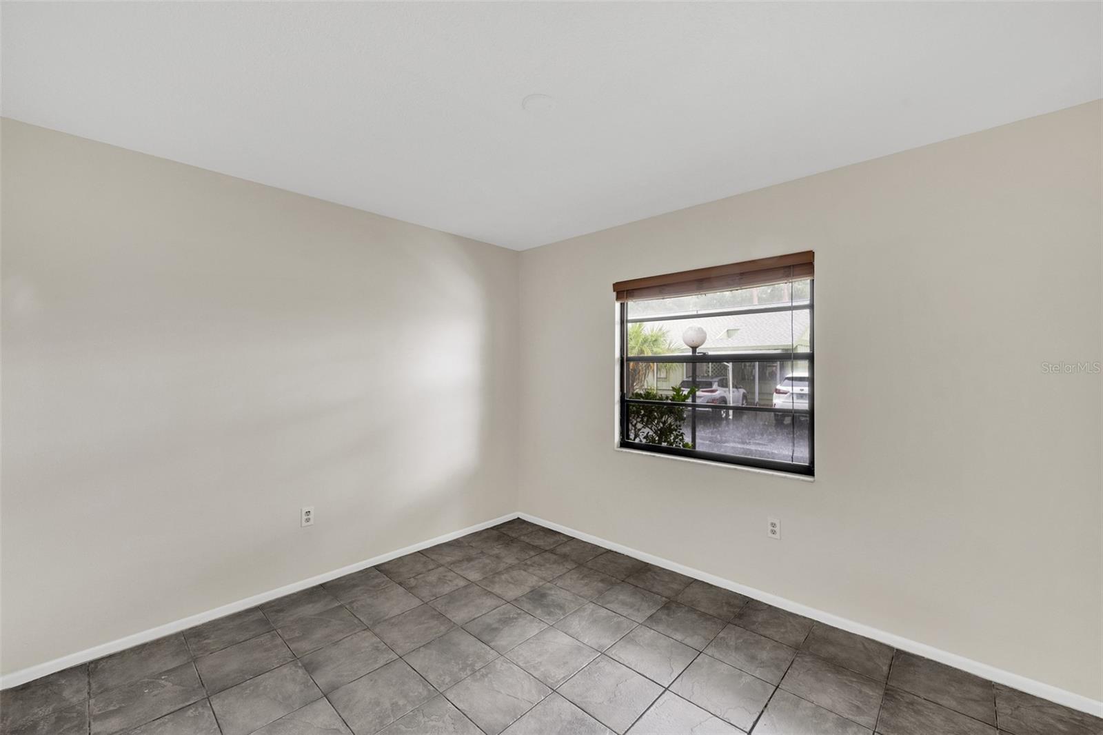 5015 BARRINGTON CIR #201, SARASOTA, FL, 34234