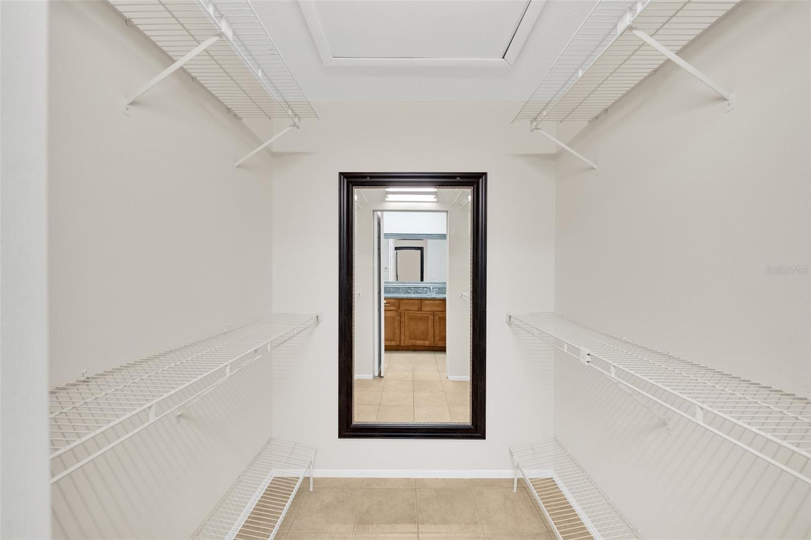 5015 BARRINGTON CIR #201, SARASOTA, FL, 34234