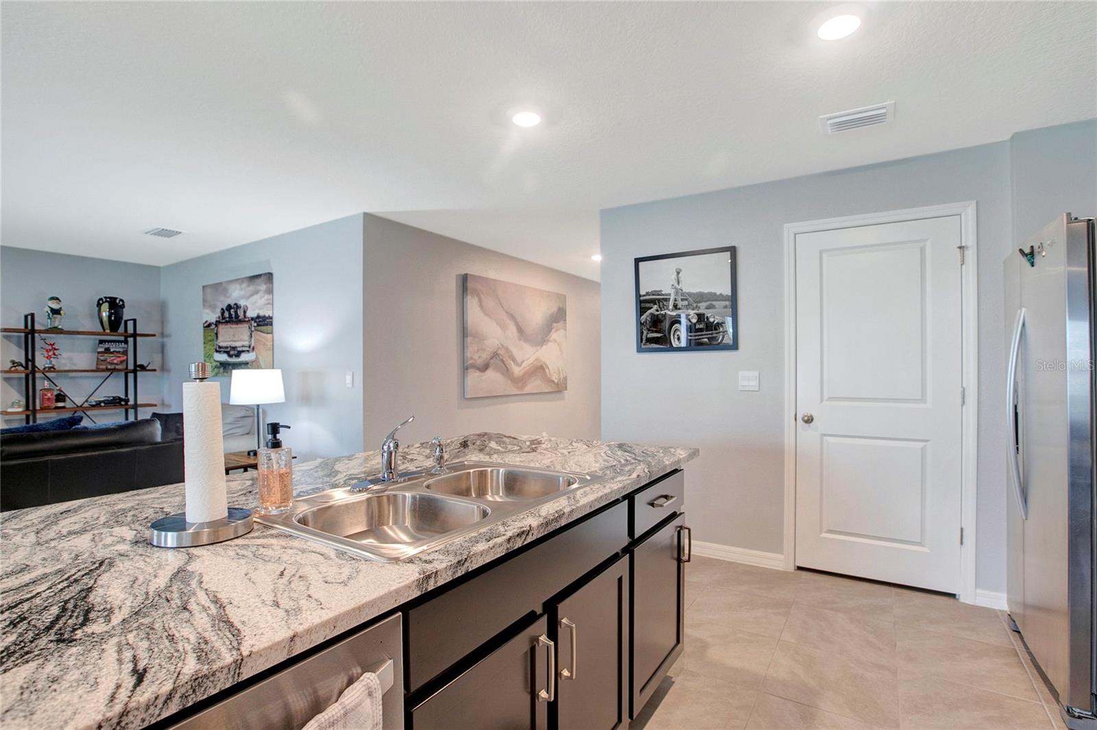 9206 MISSION BAY PL, TAMPA, FL, 33637