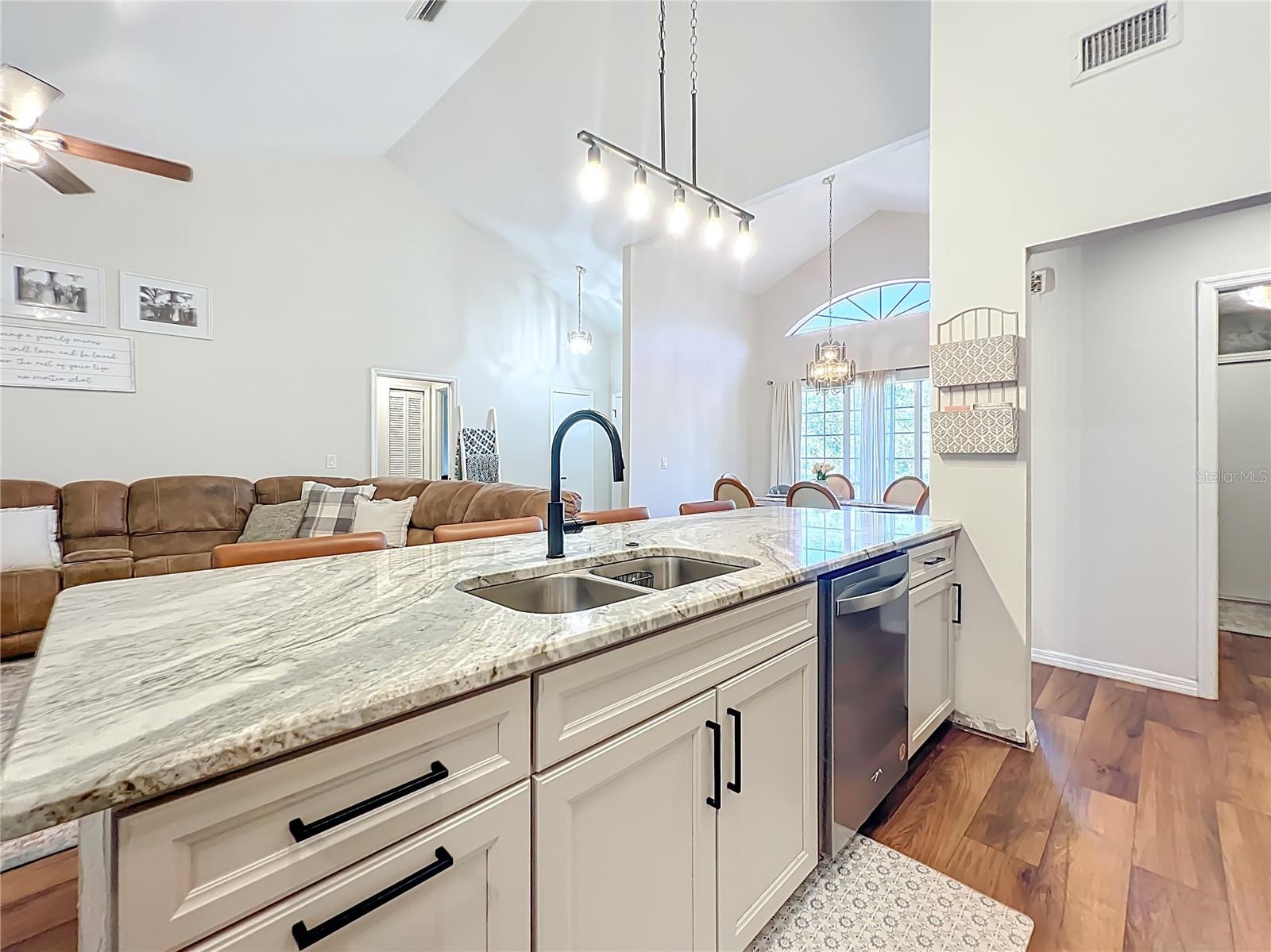 390 W OLYMPIA ST, HERNANDO, FL, 34442