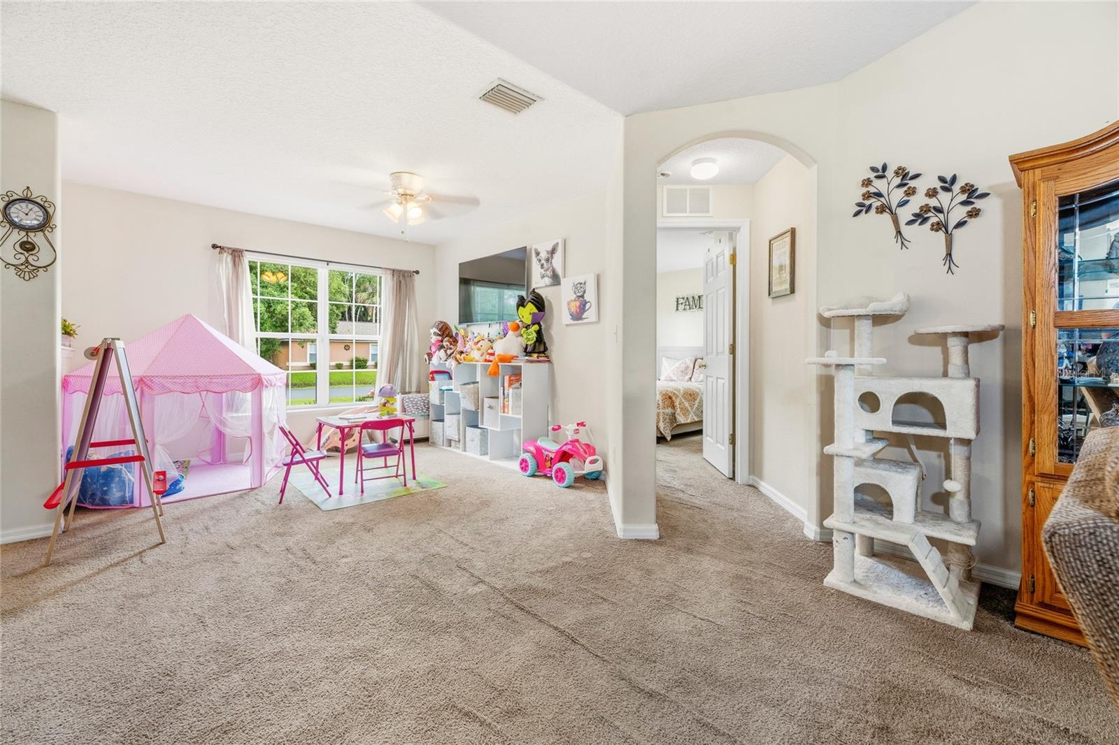 33 ROYAL LEAF LN, PALM COAST, FL, 32164