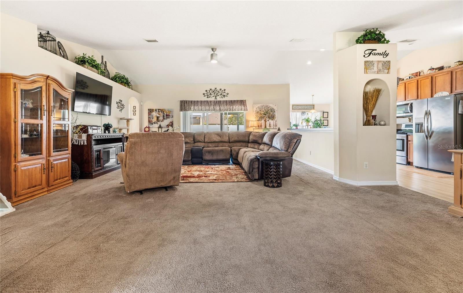 33 ROYAL LEAF LN, PALM COAST, FL, 32164