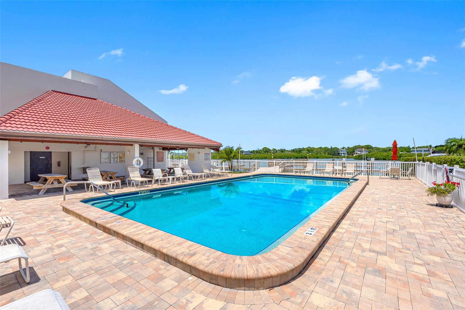 19111 VISTA BAY DR #301, INDIAN SHORES, FL, 33785