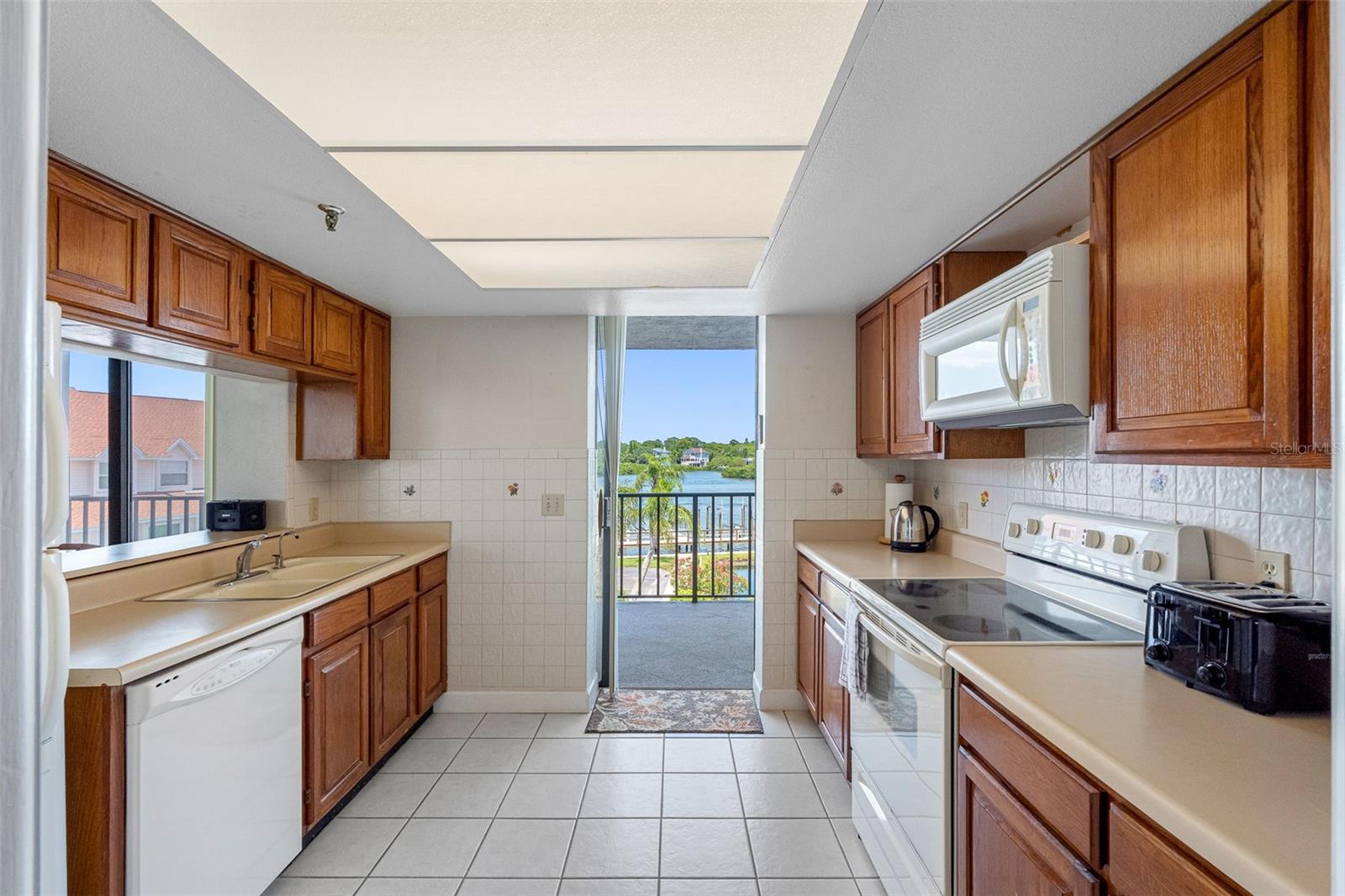 19111 VISTA BAY DR #301, INDIAN SHORES, FL, 33785