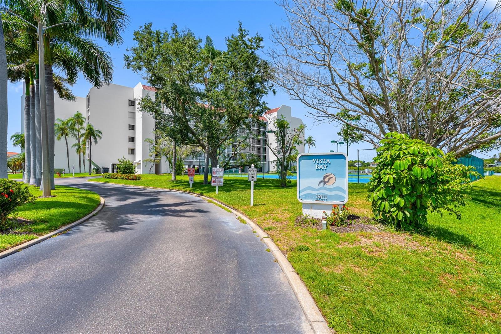 19111 VISTA BAY DR #301, INDIAN SHORES, FL, 33785