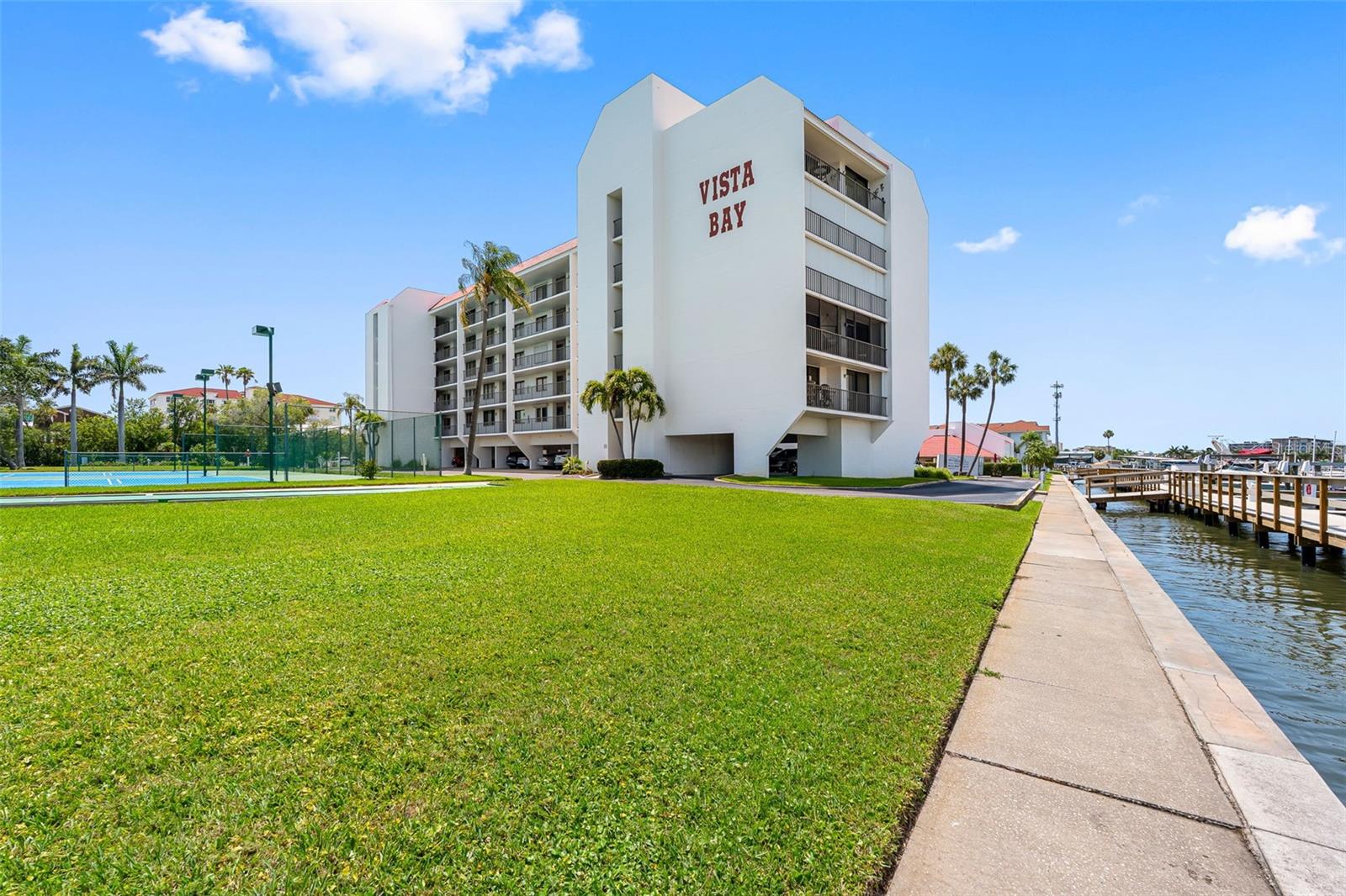 19111 VISTA BAY DR #301, INDIAN SHORES, FL, 33785
