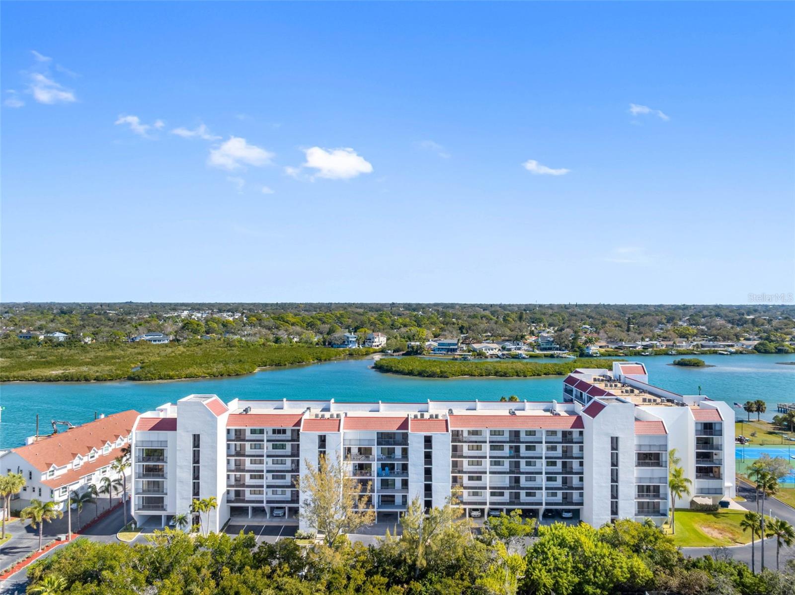 19111 VISTA BAY DR #301, INDIAN SHORES, FL, 33785