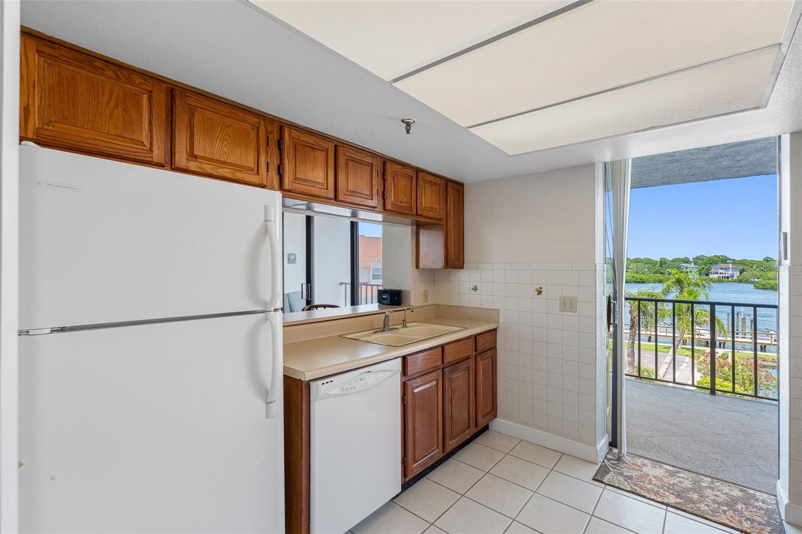 19111 VISTA BAY DR #301, INDIAN SHORES, FL, 33785