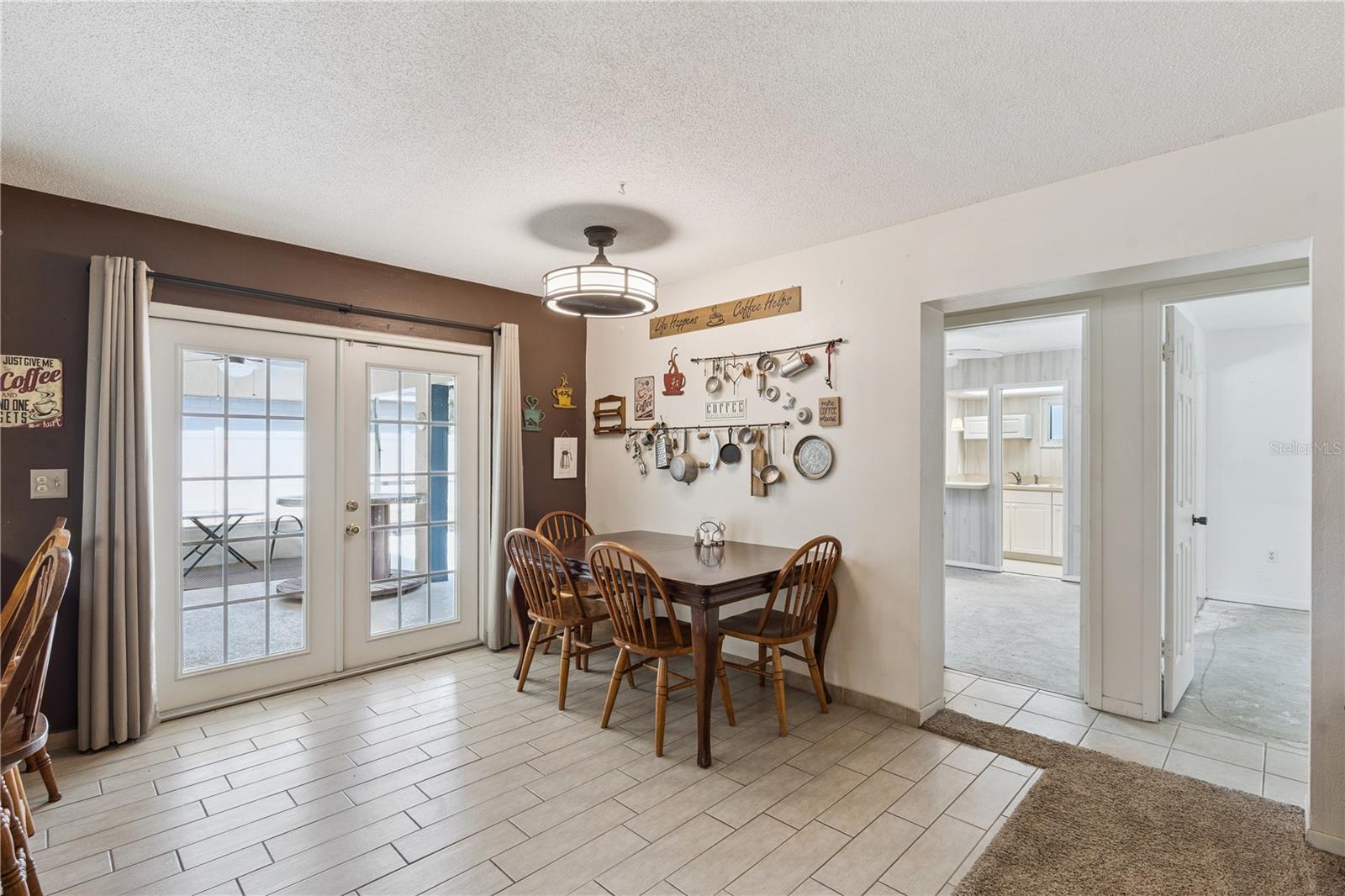 380 E LAKE ST, UMATILLA, FL, 32784