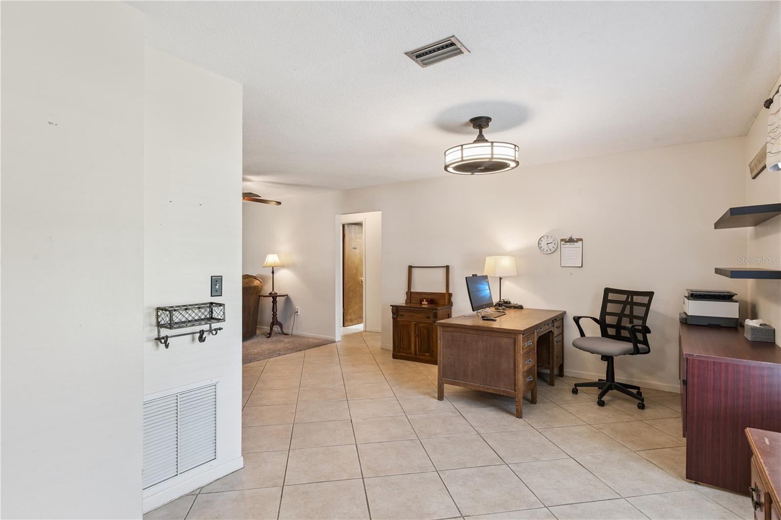 380 E LAKE ST, UMATILLA, FL, 32784