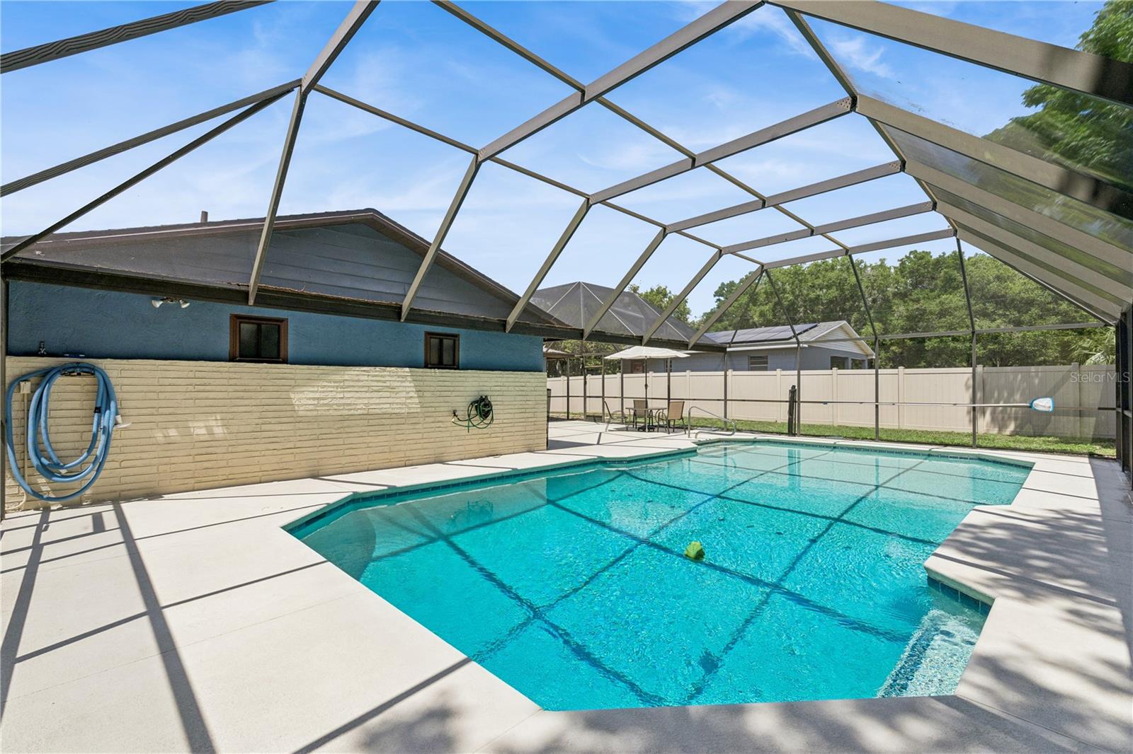380 E LAKE ST, UMATILLA, FL, 32784
