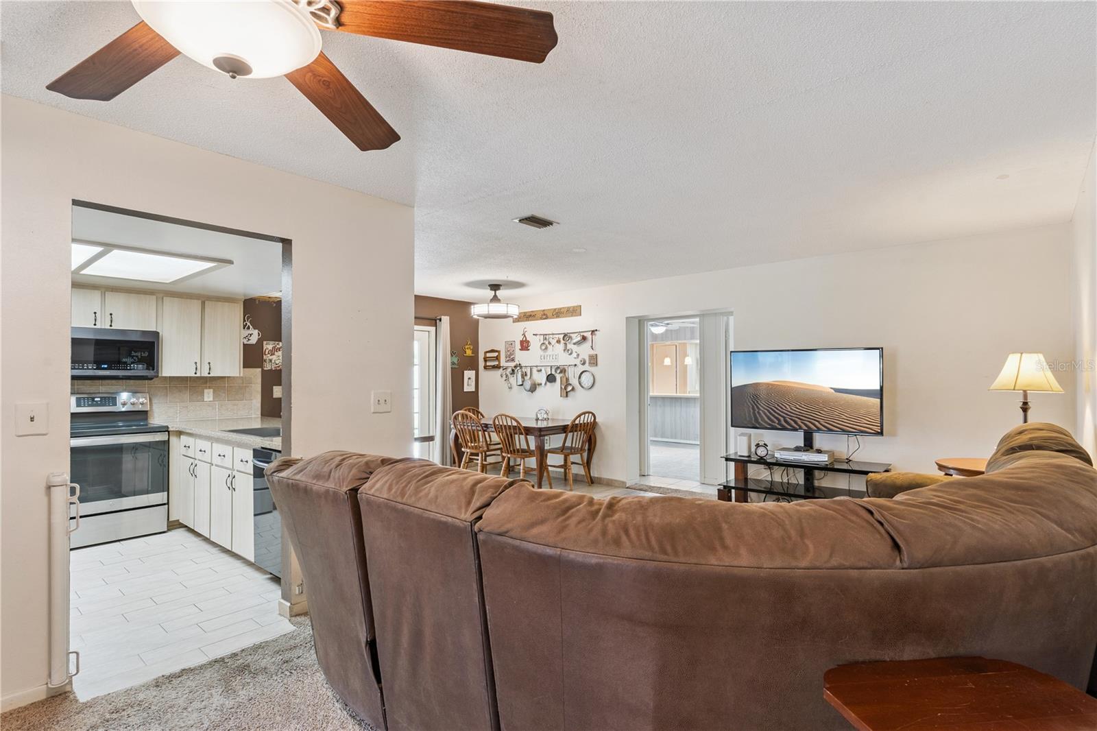 380 E LAKE ST, UMATILLA, FL, 32784