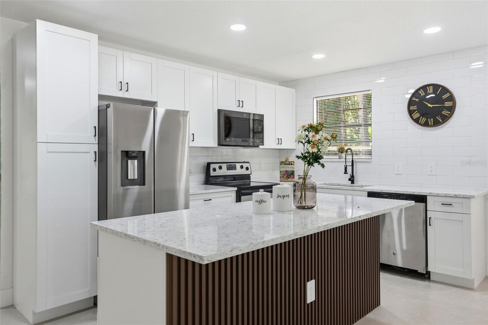 9900 W RIVERWOOD DR, CRYSTAL RIVER, FL, 34428