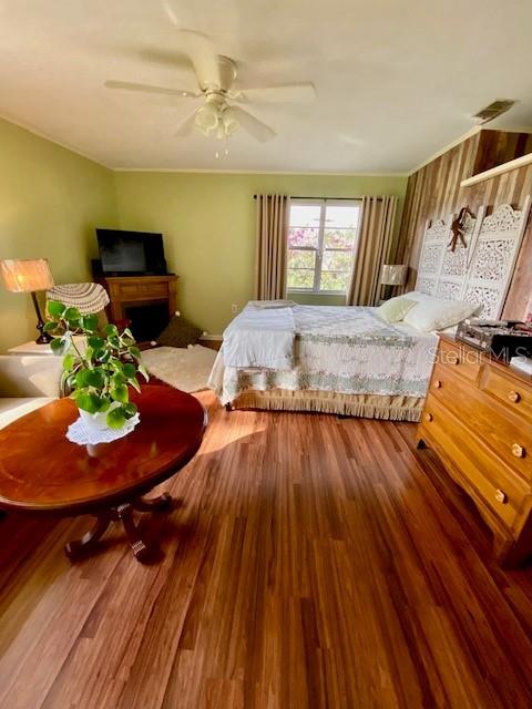 10 SW 50TH AVE, BELL, FL, 32619