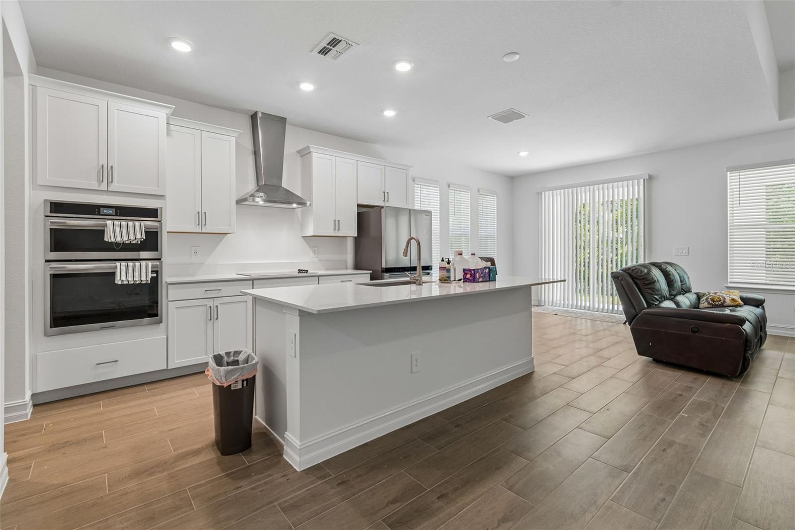 18542 SERENE LAKE LOOP, LUTZ, FL, 33548