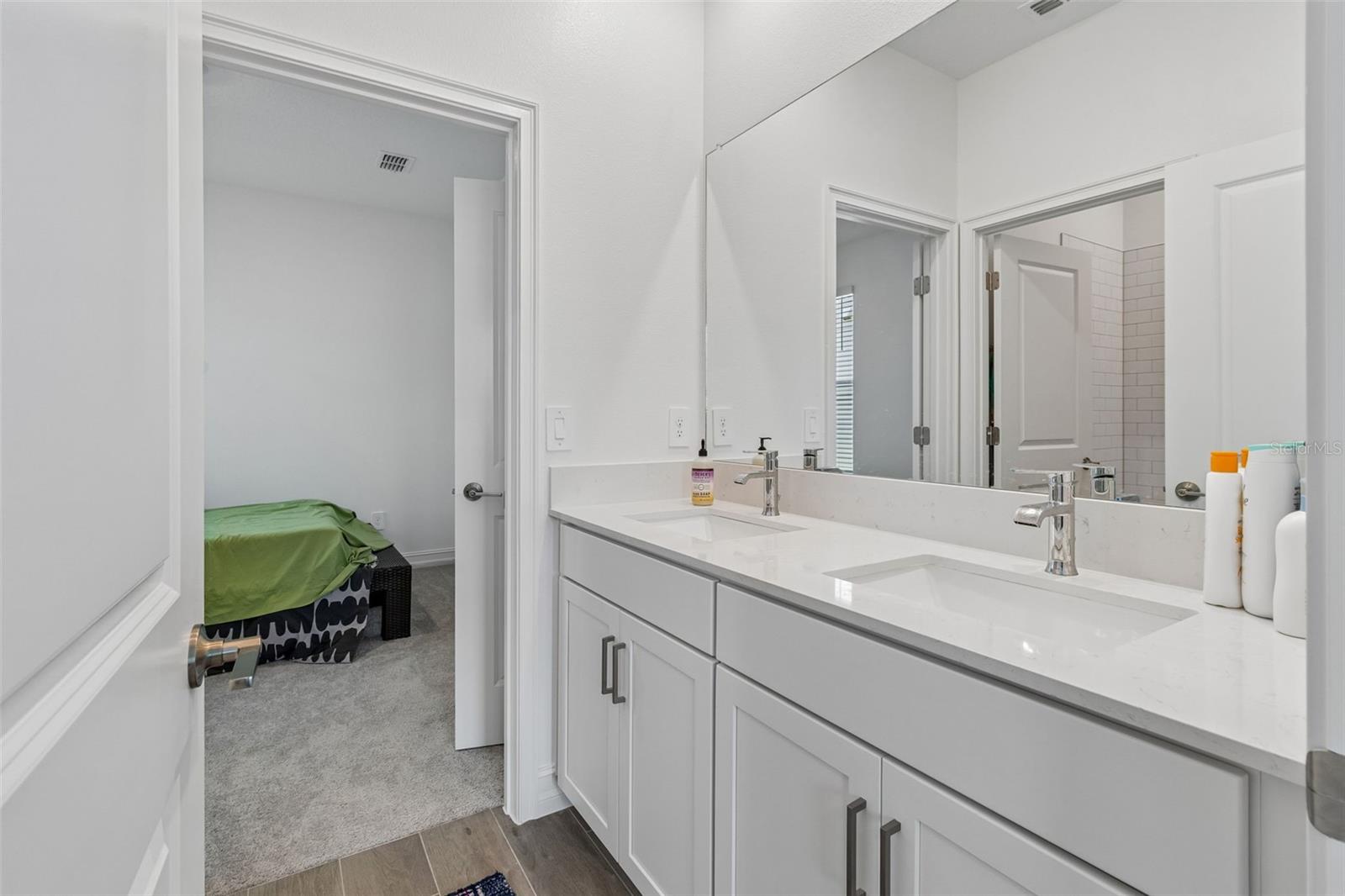 18542 SERENE LAKE LOOP, LUTZ, FL, 33548
