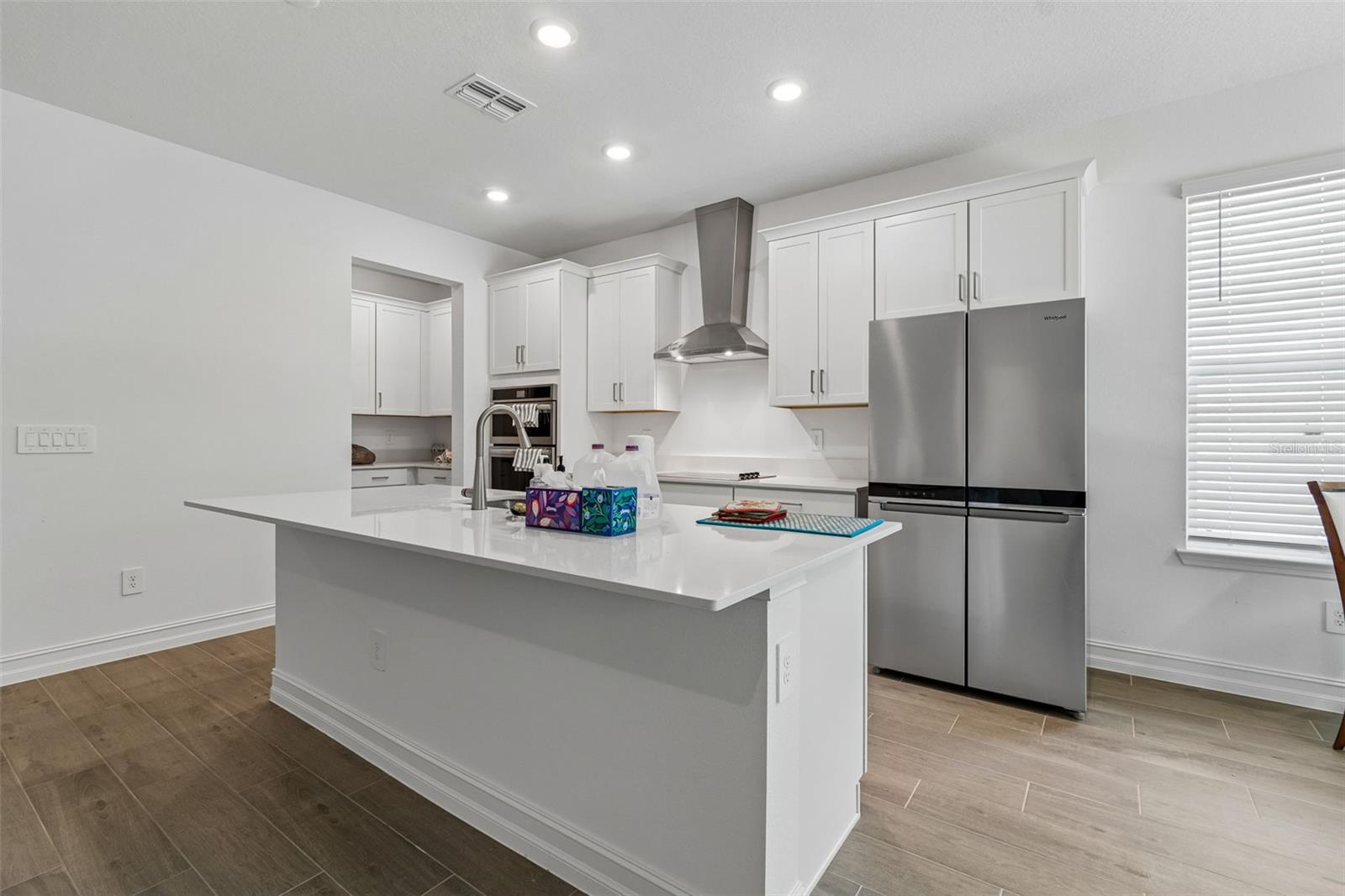18542 SERENE LAKE LOOP, LUTZ, FL, 33548