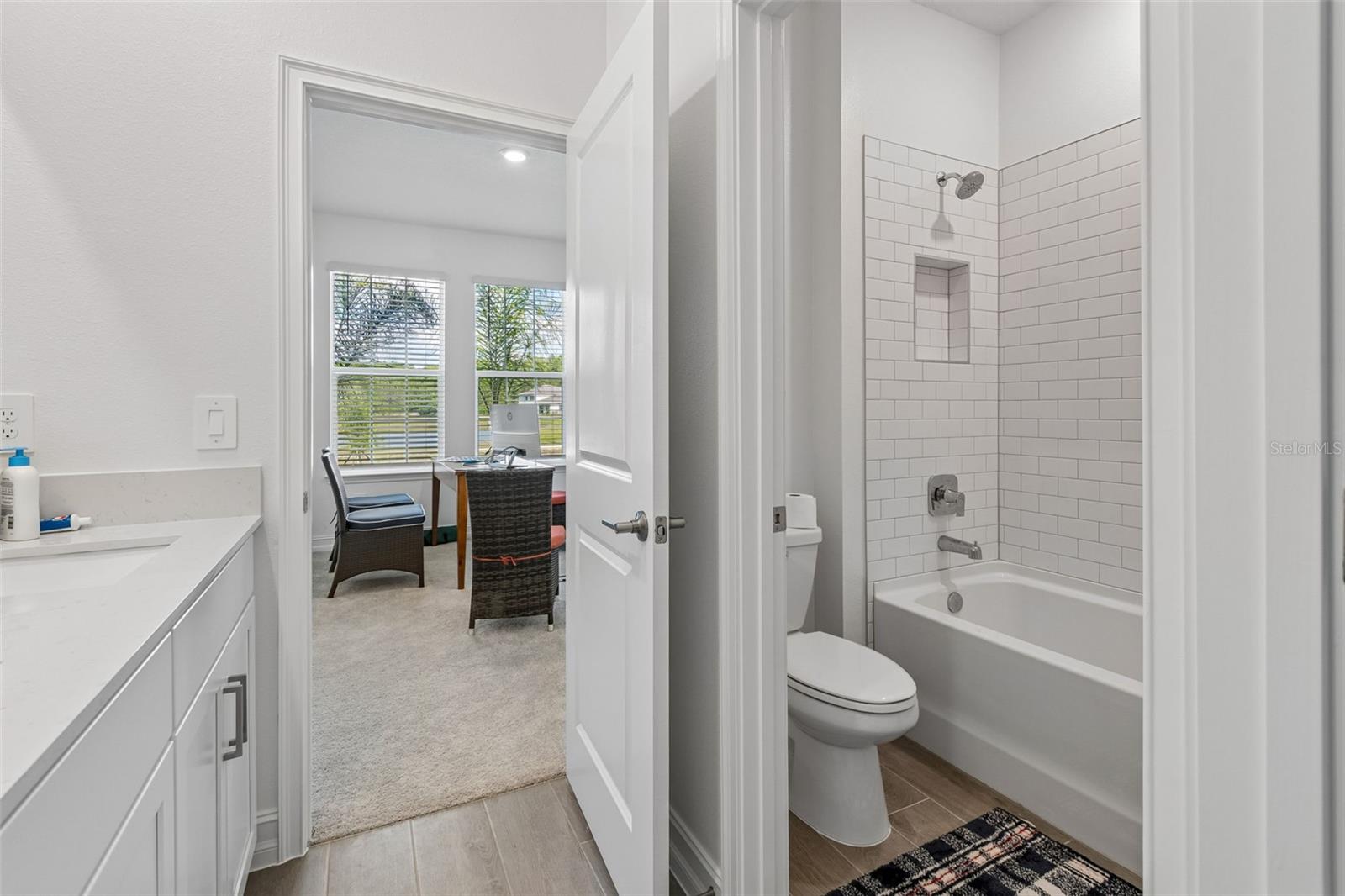 18542 SERENE LAKE LOOP, LUTZ, FL, 33548