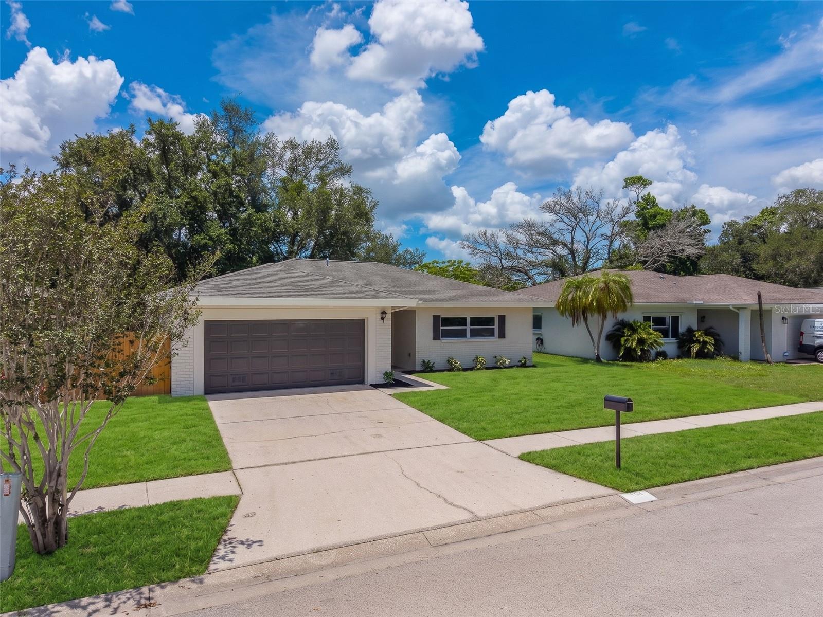 11818 69TH WAY, LARGO, FL, 33773