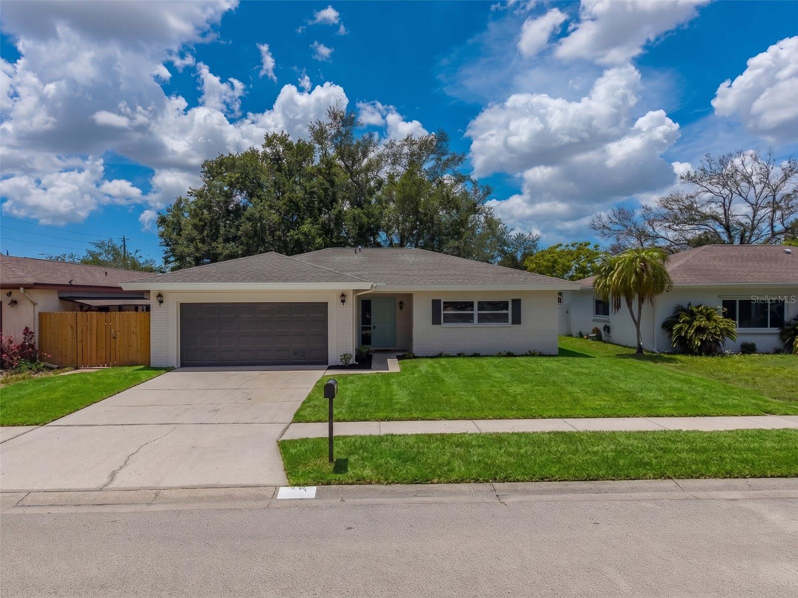 11818 69TH WAY, LARGO, FL, 33773