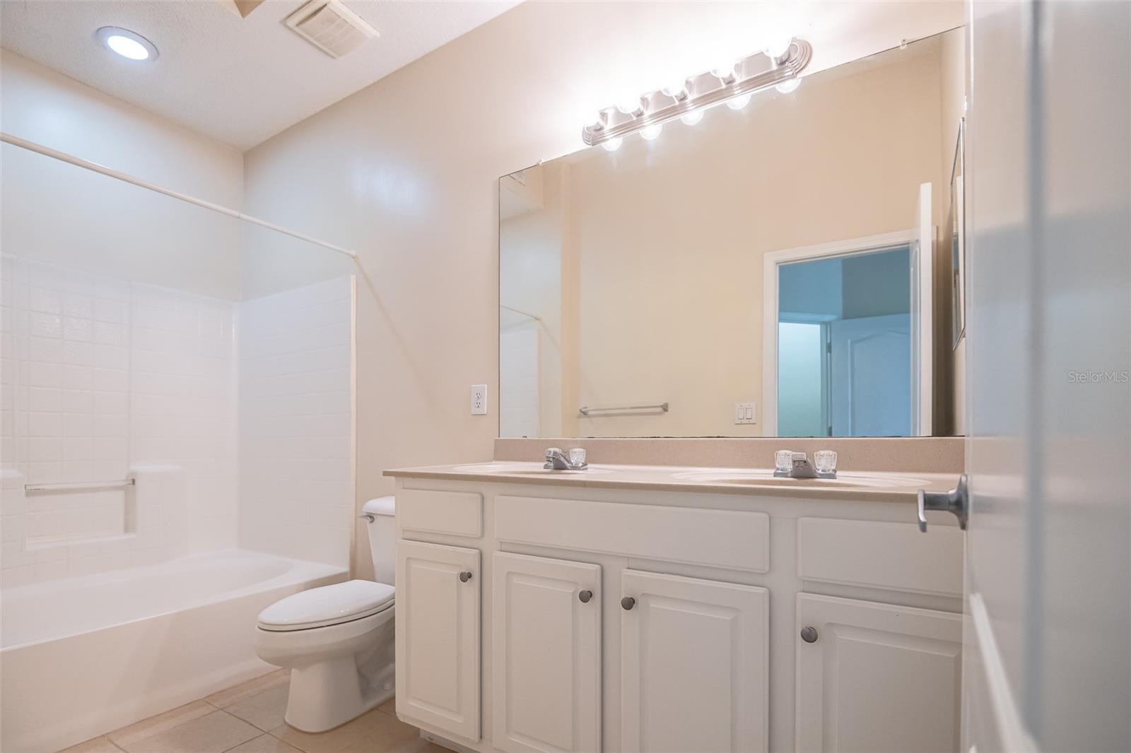 12016 VILLANOVA DR #111, ORLANDO, FL, 32837