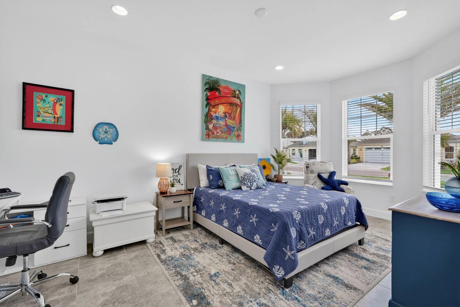768 MARGARITAVILLE AVE, DAYTONA BEACH, FL, 32124