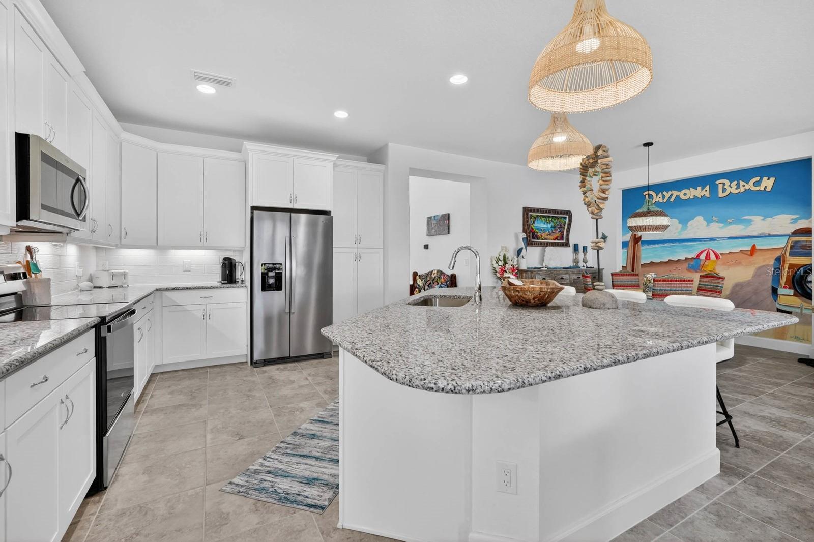 768 MARGARITAVILLE AVE, DAYTONA BEACH, FL, 32124
