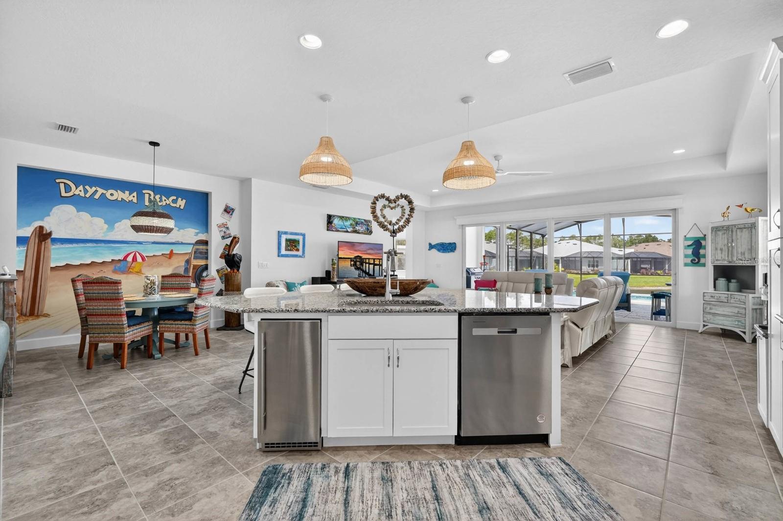 768 MARGARITAVILLE AVE, DAYTONA BEACH, FL, 32124