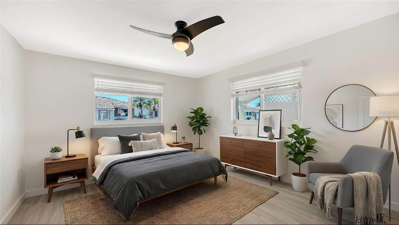 909 SPANISH DR N, LONGBOAT KEY, FL, 34228