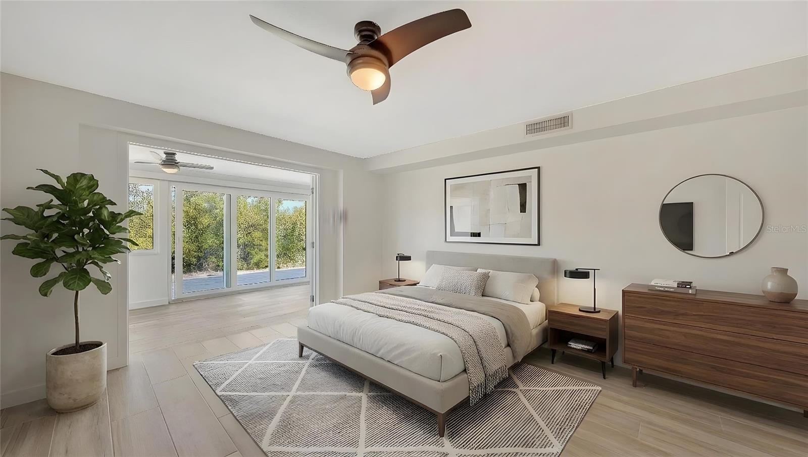 909 SPANISH DR N, LONGBOAT KEY, FL, 34228