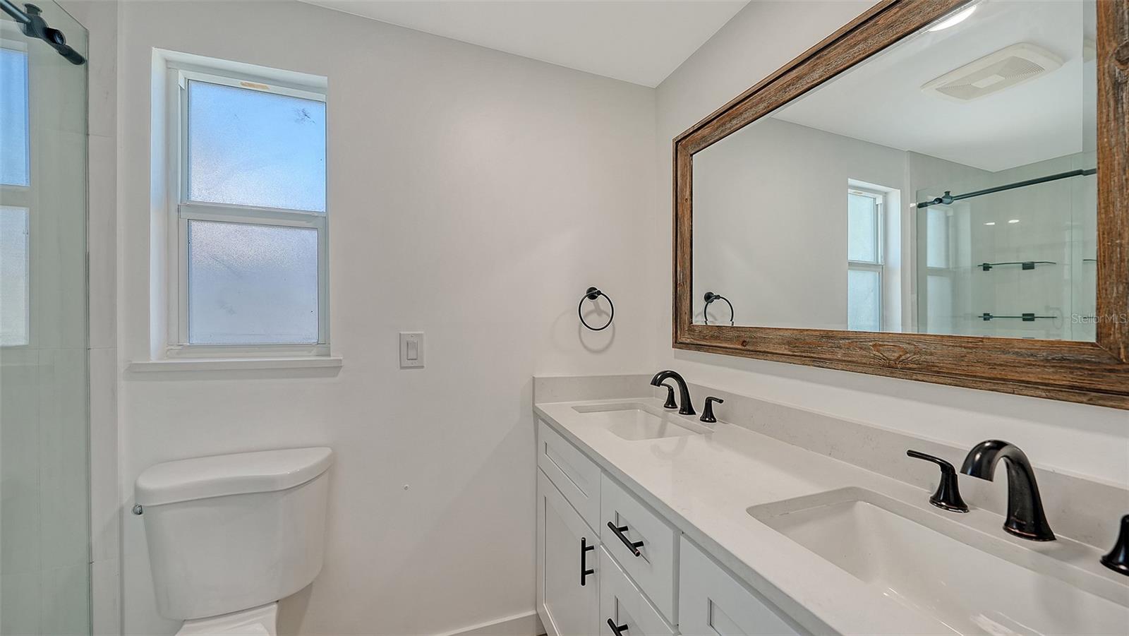 909 SPANISH DR N, LONGBOAT KEY, FL, 34228