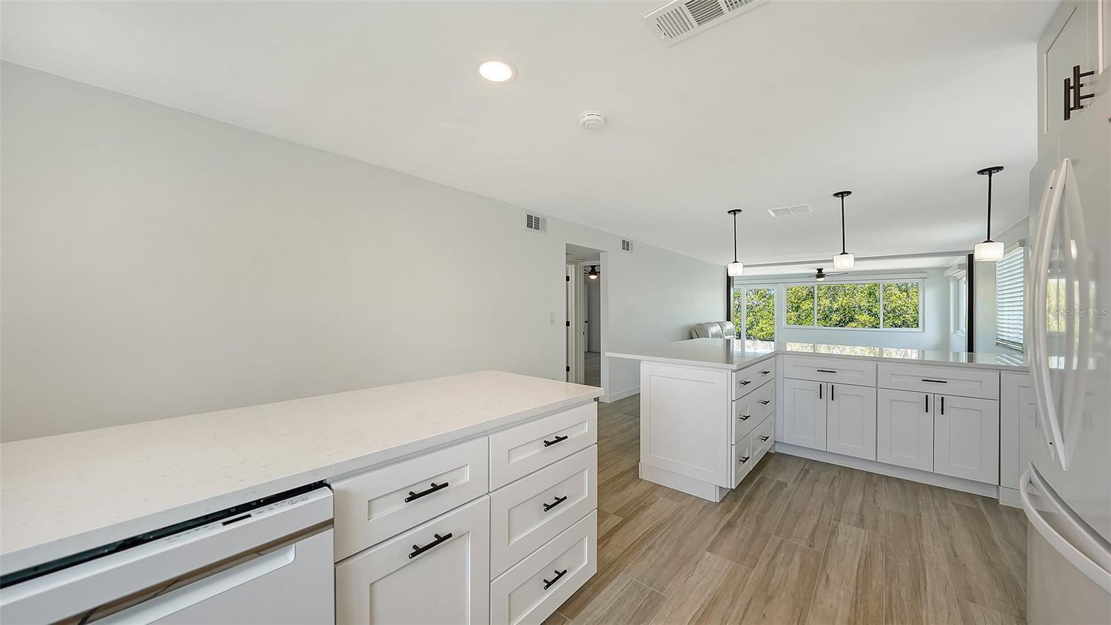 909 SPANISH DR N, LONGBOAT KEY, FL, 34228
