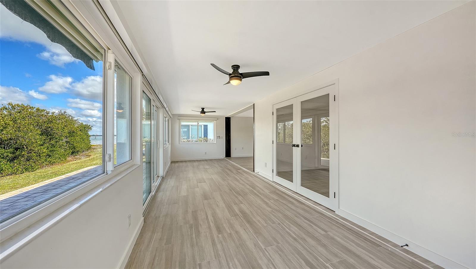 909 SPANISH DR N, LONGBOAT KEY, FL, 34228