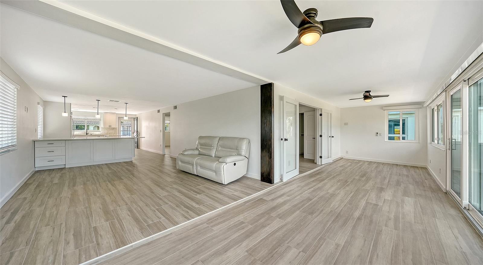 909 SPANISH DR N, LONGBOAT KEY, FL, 34228