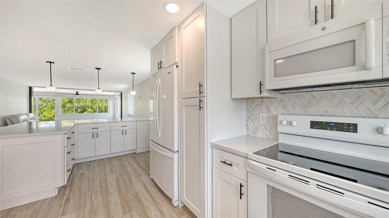 909 SPANISH DR N, LONGBOAT KEY, FL, 34228