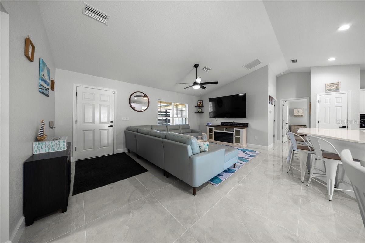 17 HOLLY RD, OCALA, FL, 34472