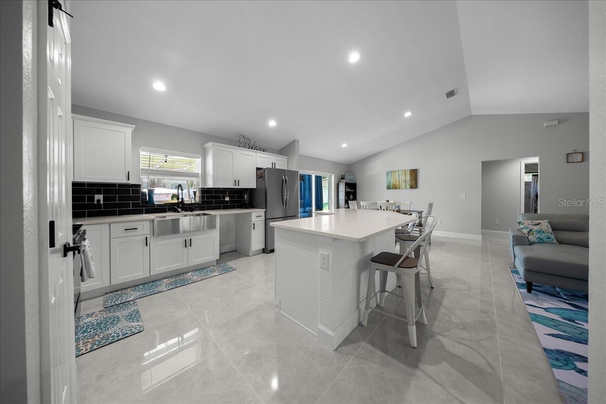 17 HOLLY RD, OCALA, FL, 34472
