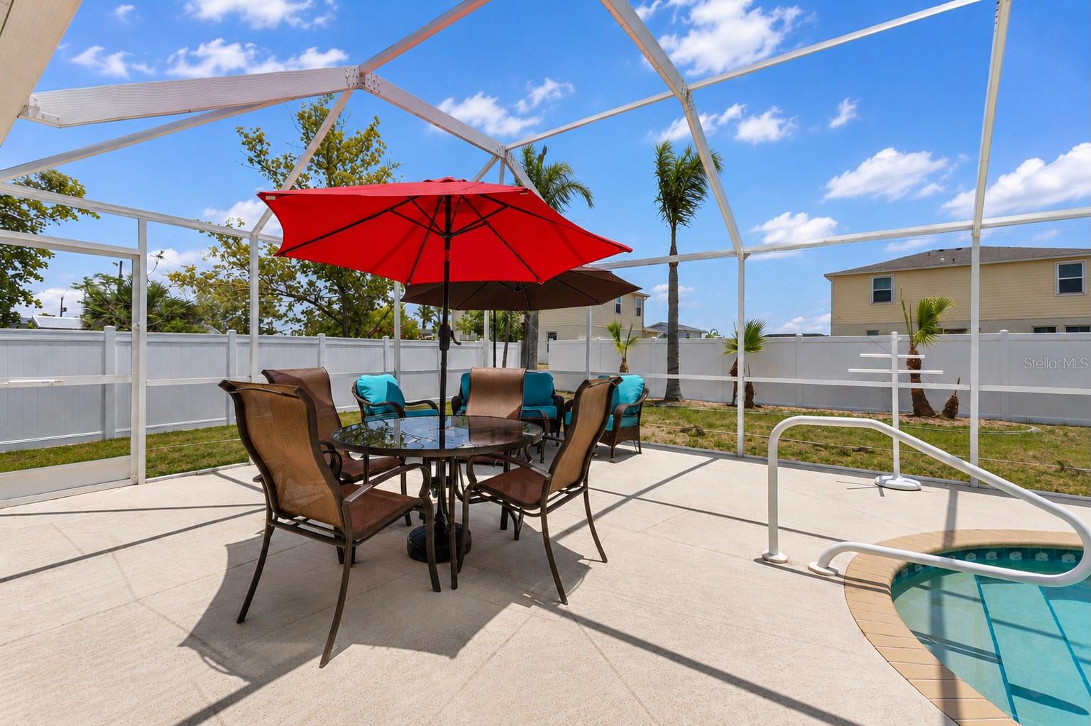 18075 PETOSKEY CIR, PORT CHARLOTTE, FL, 33948