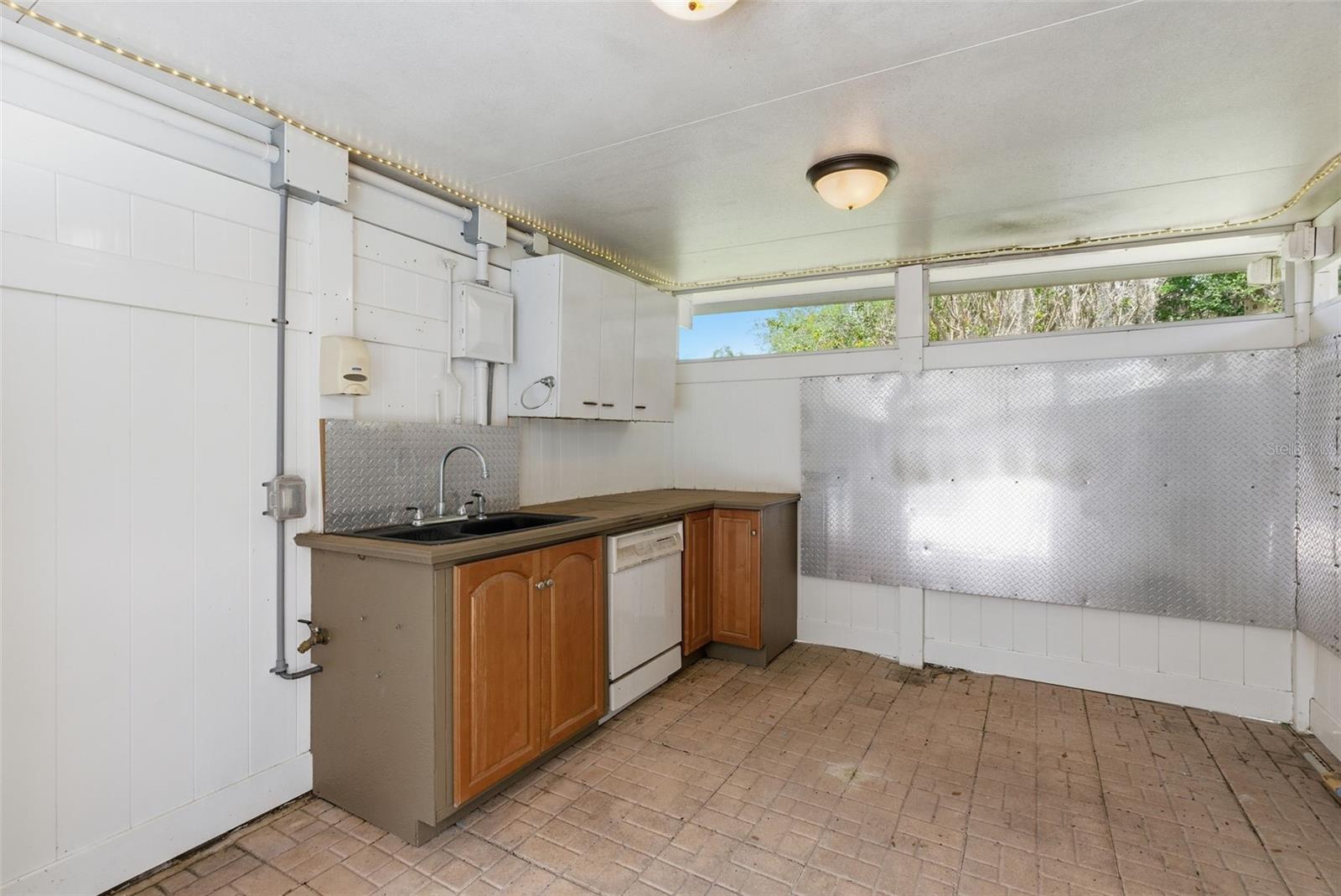 13525 301 HWY N, THONOTOSASSA, FL, 33592