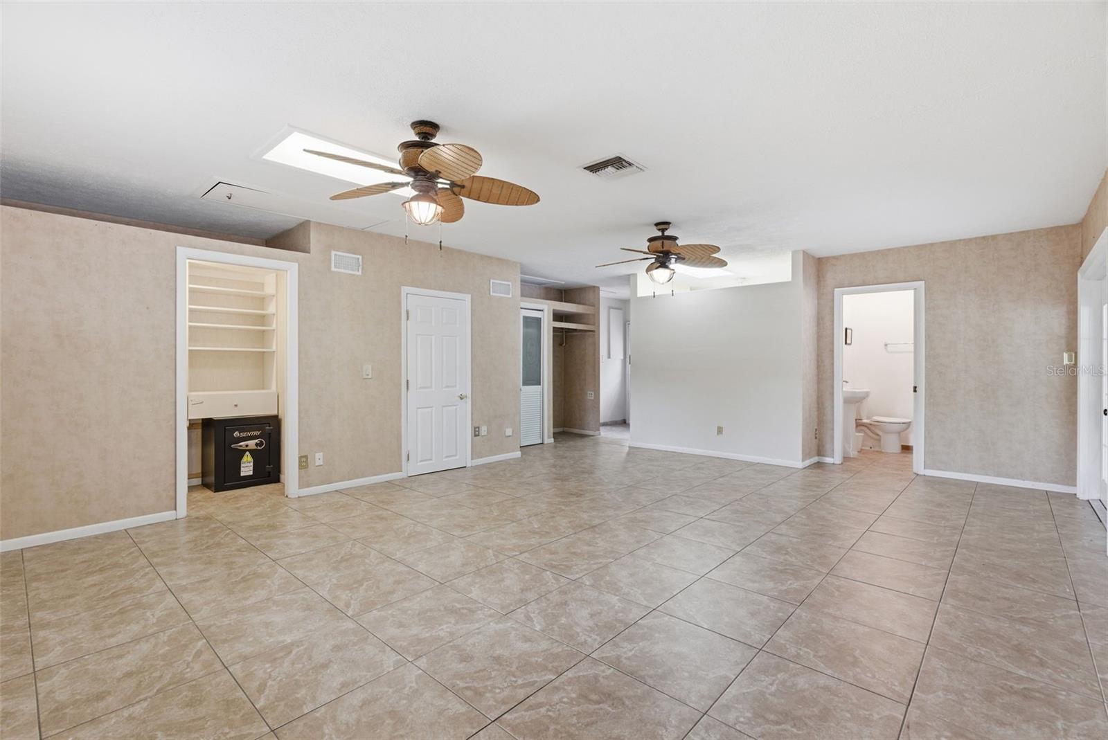 13525 301 HWY N, THONOTOSASSA, FL, 33592