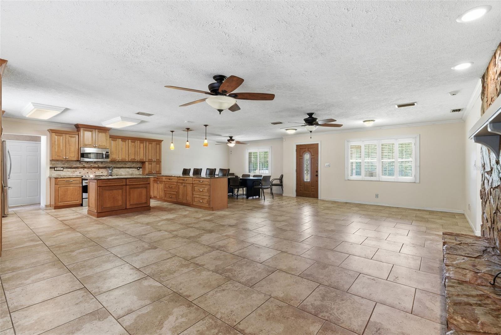 13525 301 HWY N, THONOTOSASSA, FL, 33592