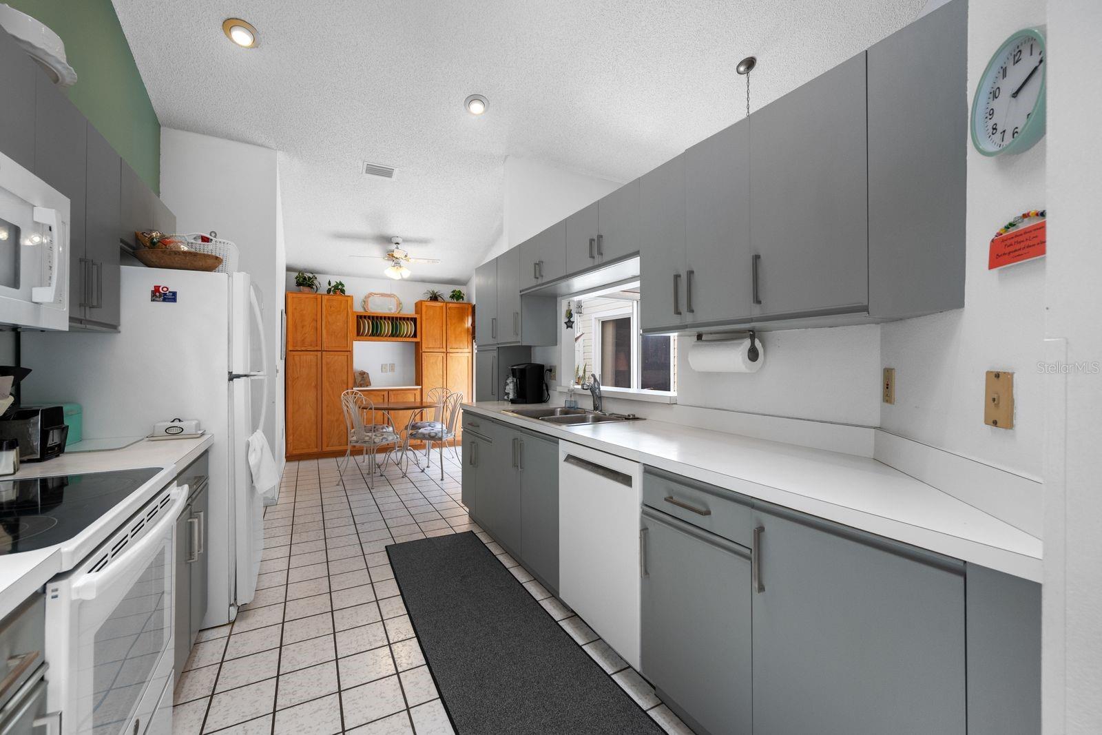 3886 40TH AVE W, BRADENTON, FL, 34205