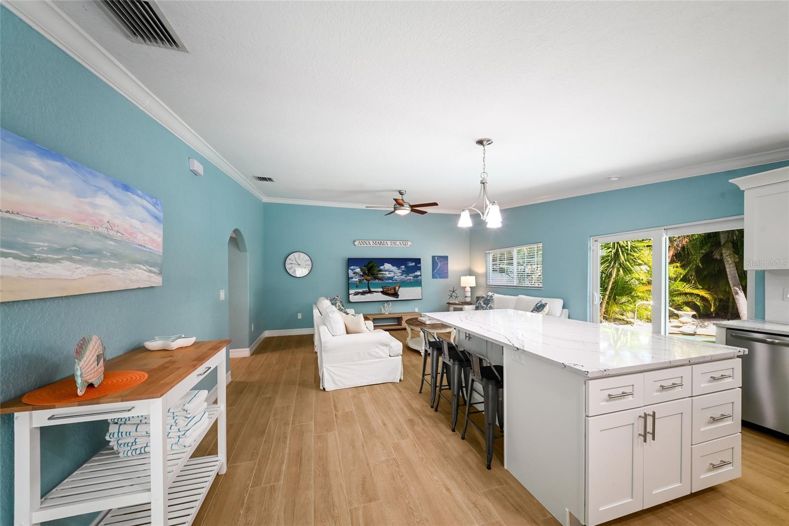 324 64TH ST, HOLMES BEACH, FL, 34217