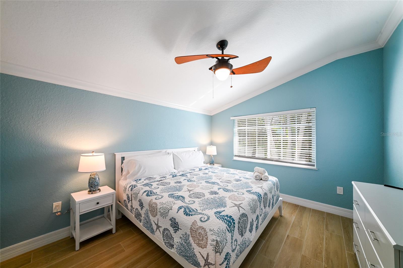 324 64TH ST, HOLMES BEACH, FL, 34217