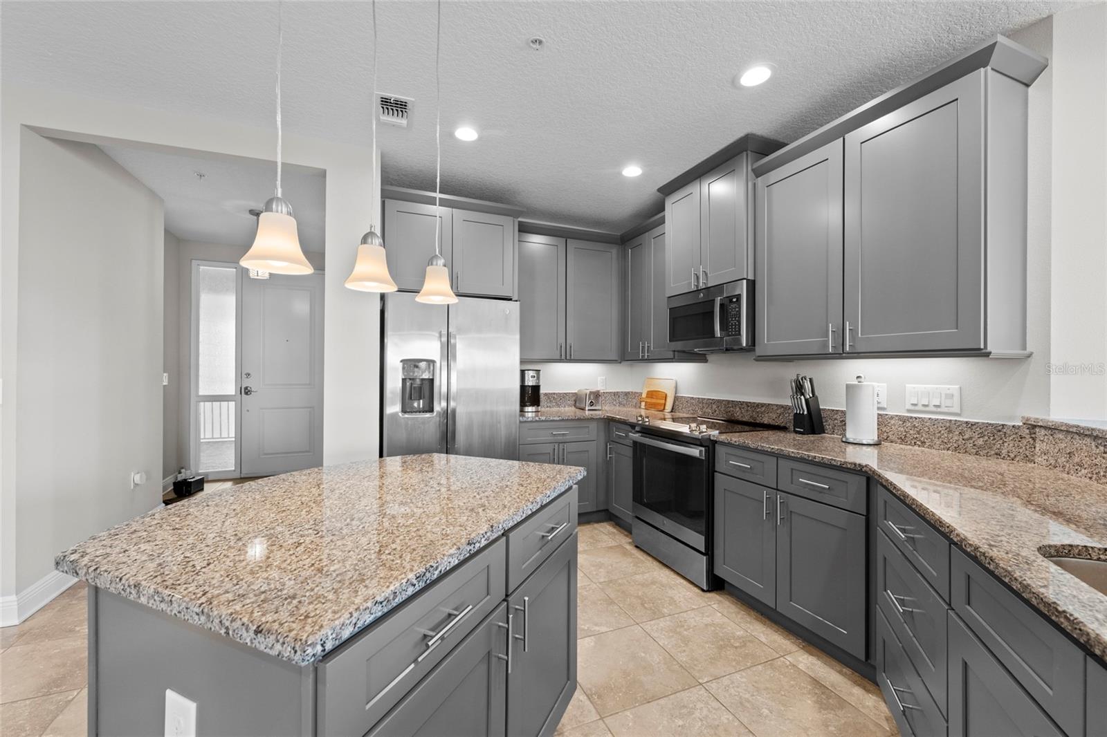 3418 79TH STREET CIR W #202, BRADENTON, FL, 34209