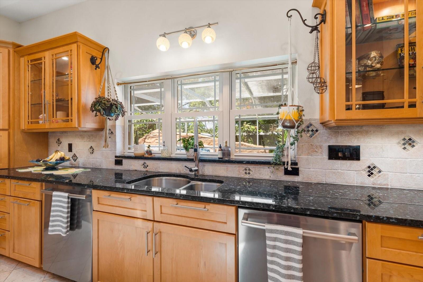2400 SHERWOOD LN, CLEARWATER, FL, 33764