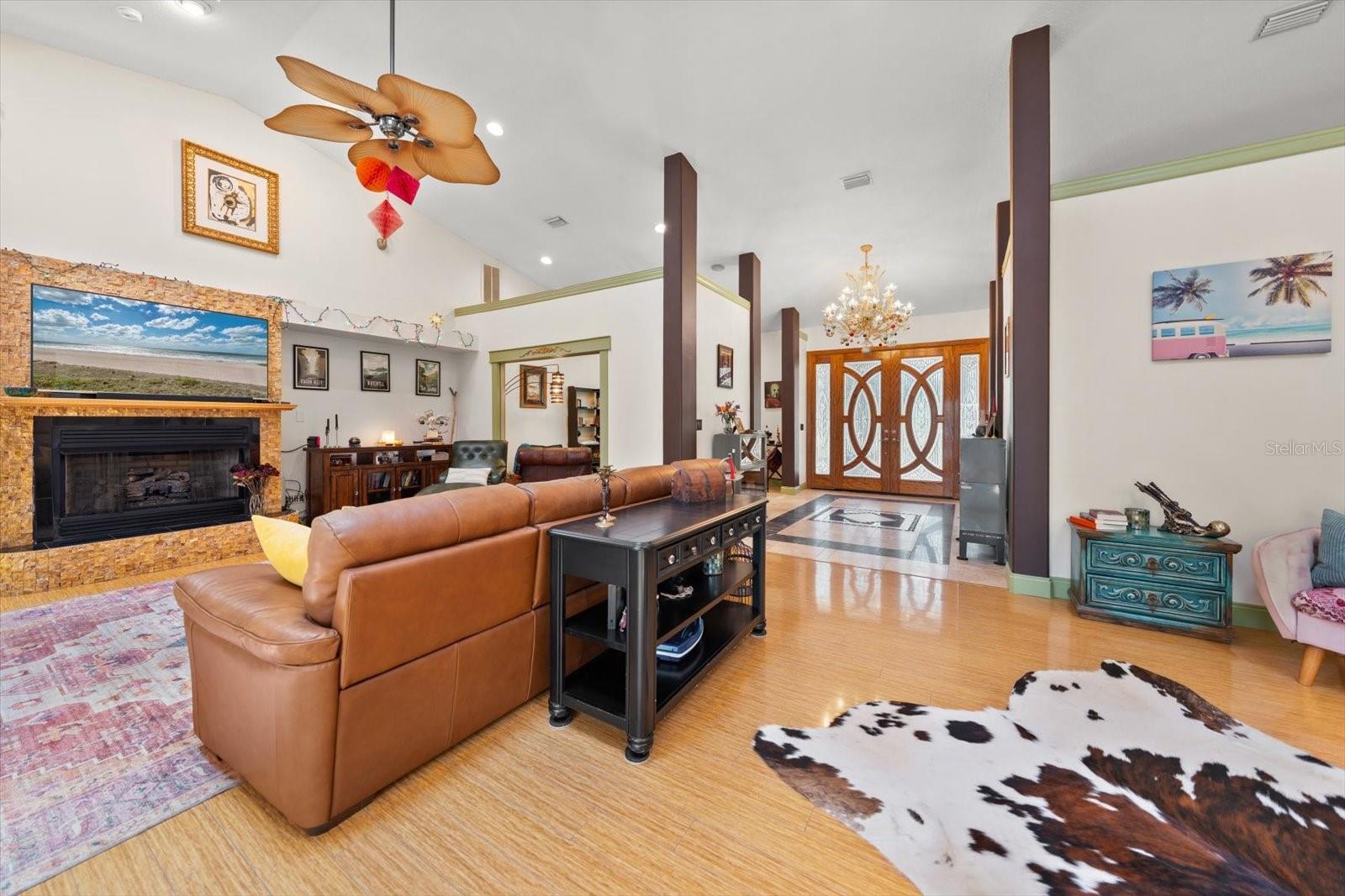 2400 SHERWOOD LN, CLEARWATER, FL, 33764