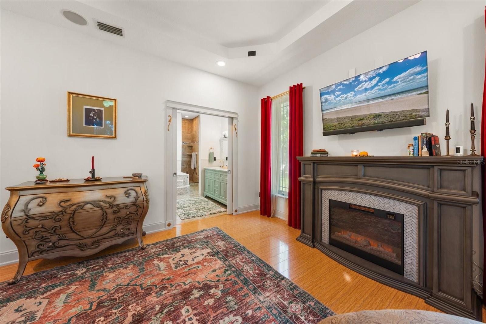 2400 SHERWOOD LN, CLEARWATER, FL, 33764